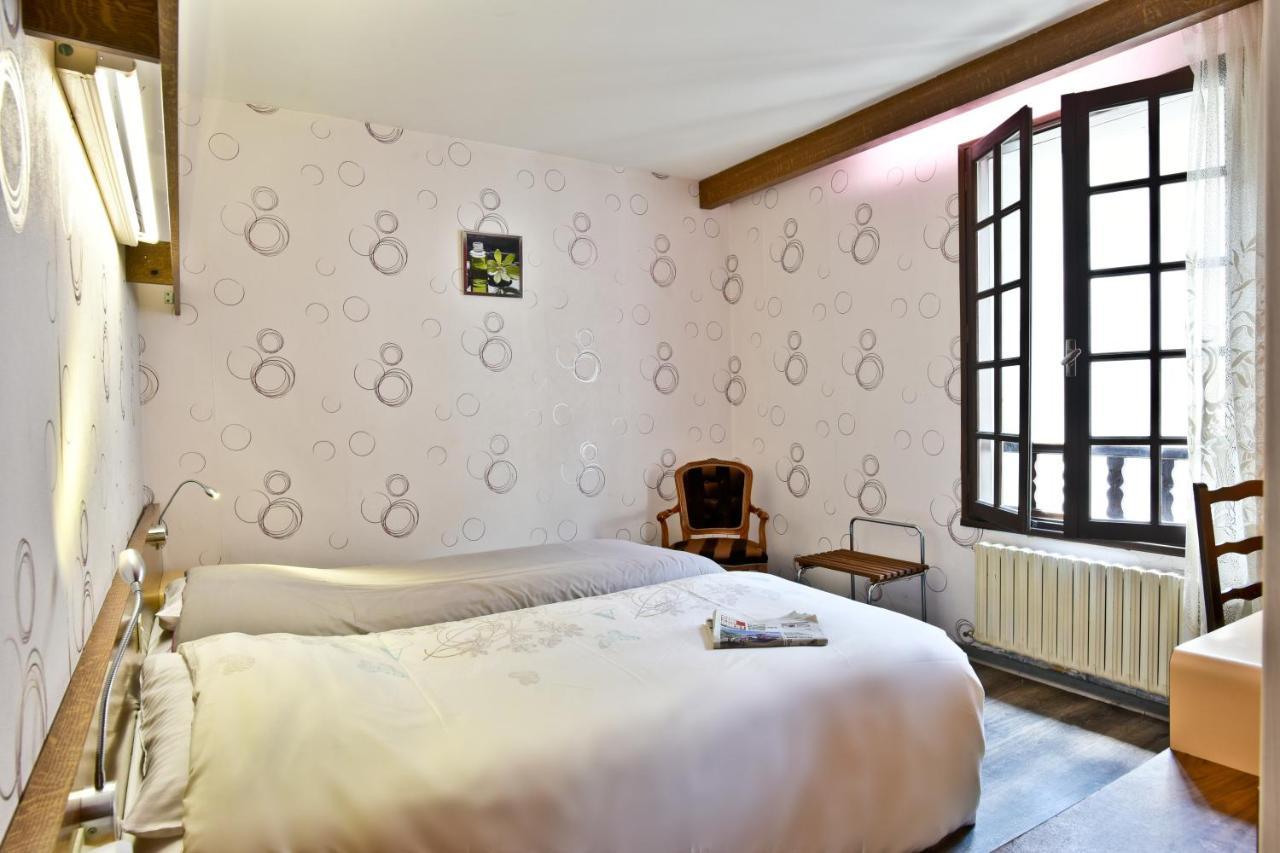 Logis Hôtel de France Arudy Buitenkant foto