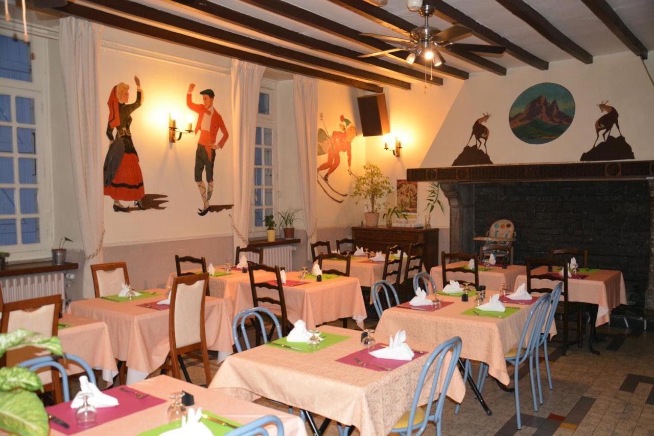 Logis Hôtel de France Arudy Buitenkant foto