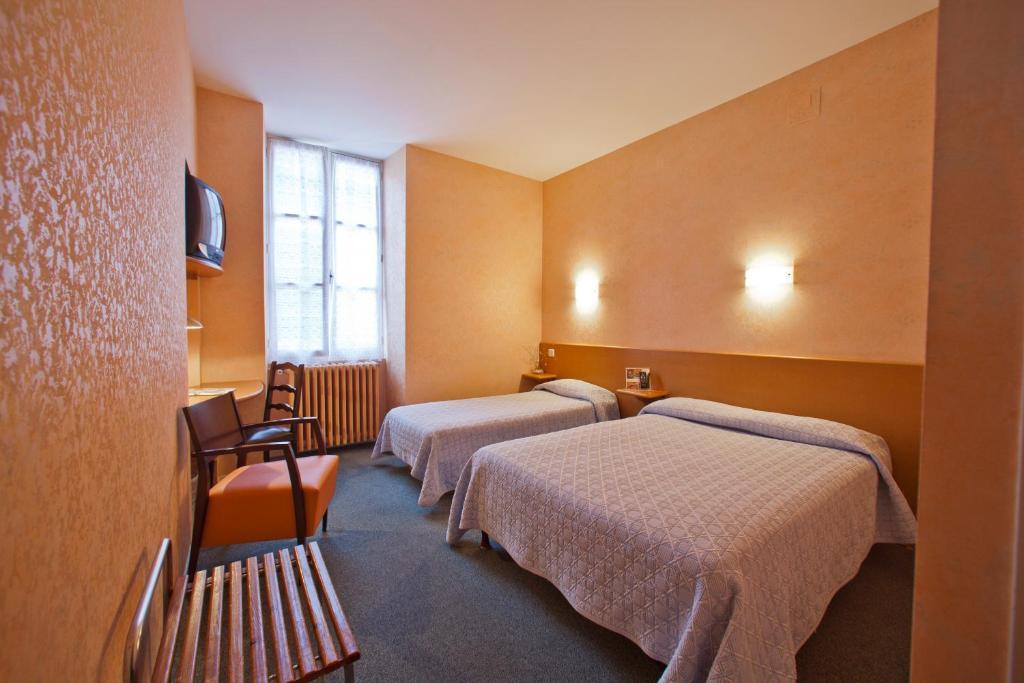 Logis Hôtel de France Arudy Kamer foto