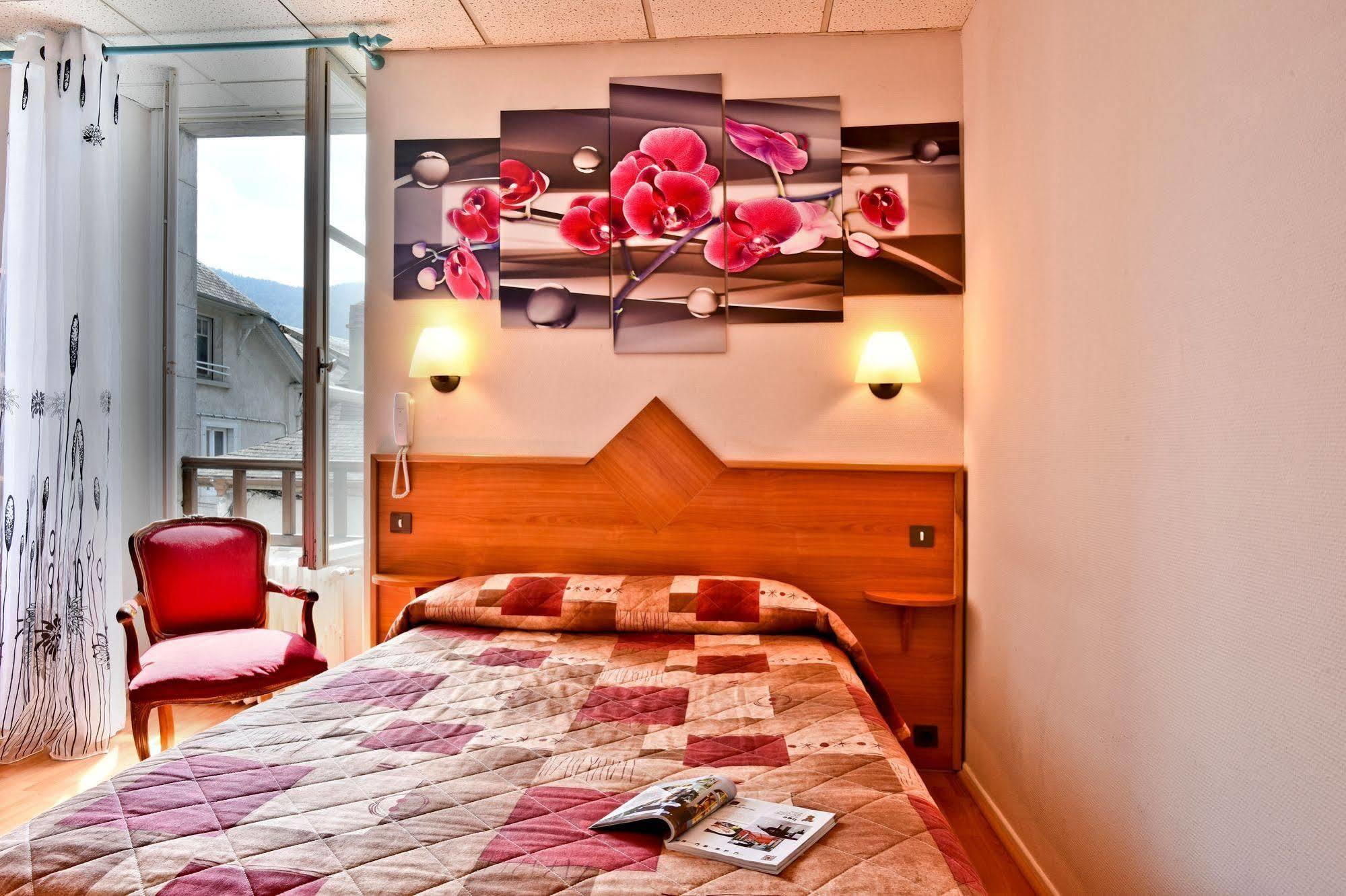 Logis Hôtel de France Arudy Buitenkant foto