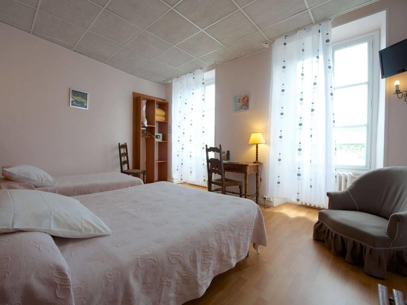 Logis Hôtel de France Arudy Buitenkant foto