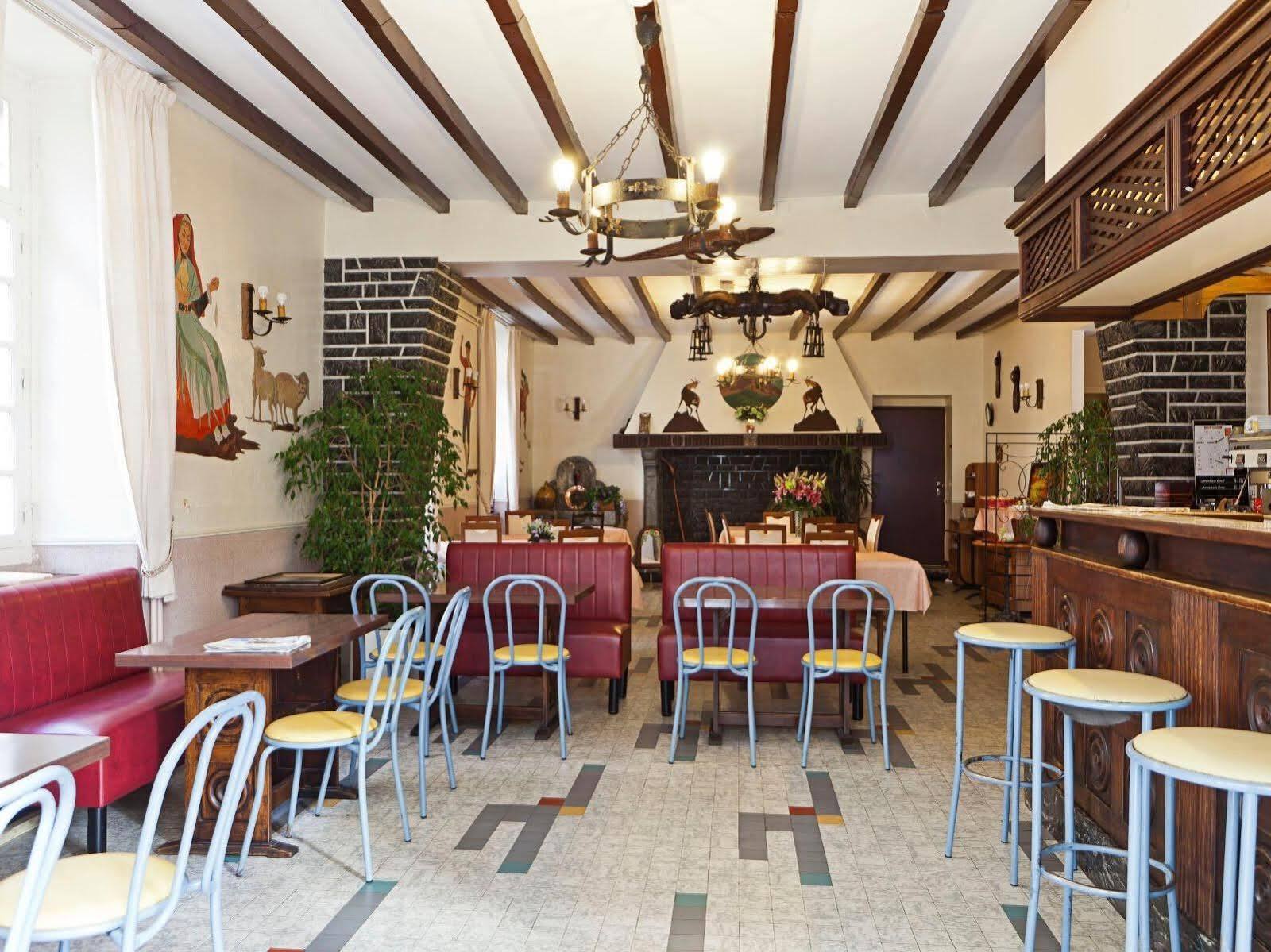 Logis Hôtel de France Arudy Buitenkant foto