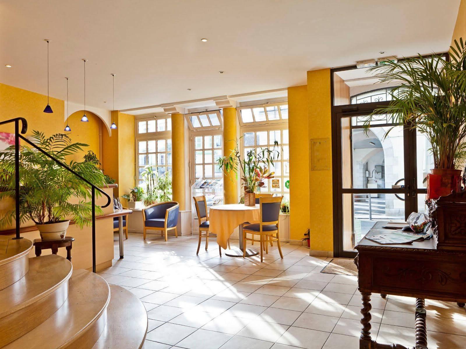 Logis Hôtel de France Arudy Buitenkant foto
